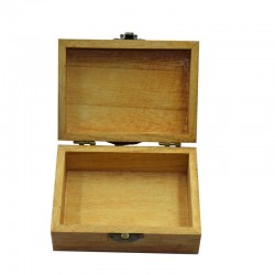 Wooden box with wreath